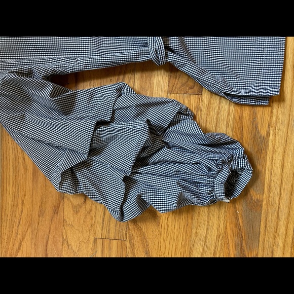 Max Jeans | Black&White Gingham Billow sleeve Top - Picture 7 of 10